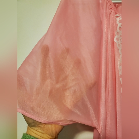 Vintage Chiffon Bright Pink Nightgown - Picture 5 of 5